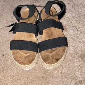 Forever 21 black wedge sandals